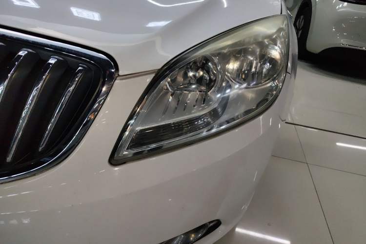 Used Buick GT 2013 GT 1.6L Automatic Fashion Edition Left Front Headlight