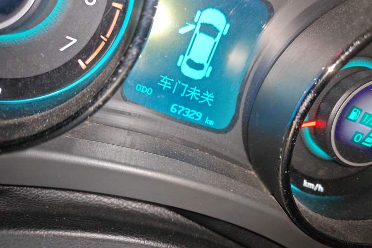 Used BAIC Senova D50 2014 1.5L manual standard version