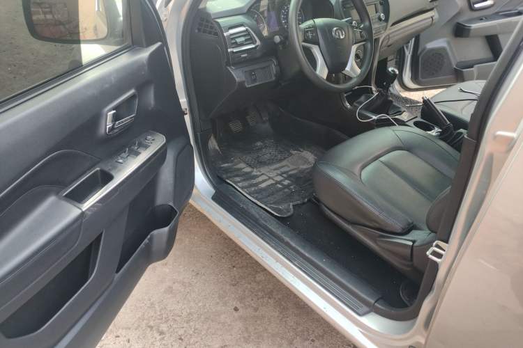 Used Great Wall Wingle 5 2021 2.0T Diesel Two-Wheel Drive Elite Version Big Double Cab China VI Standard GW4D20M