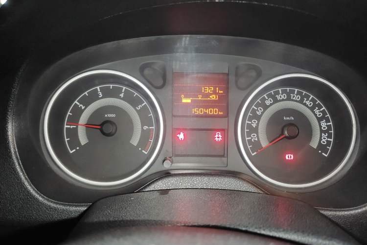 Used Peugeot 301 2014 1.6L Manual Luxury Edition
