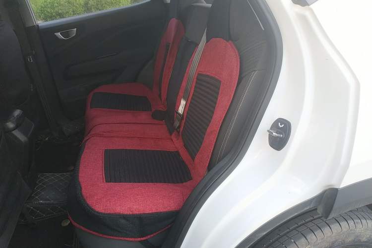 Used Wuling Alvez 2022 1.5L Manual Free-Style Model Left Rear Seat