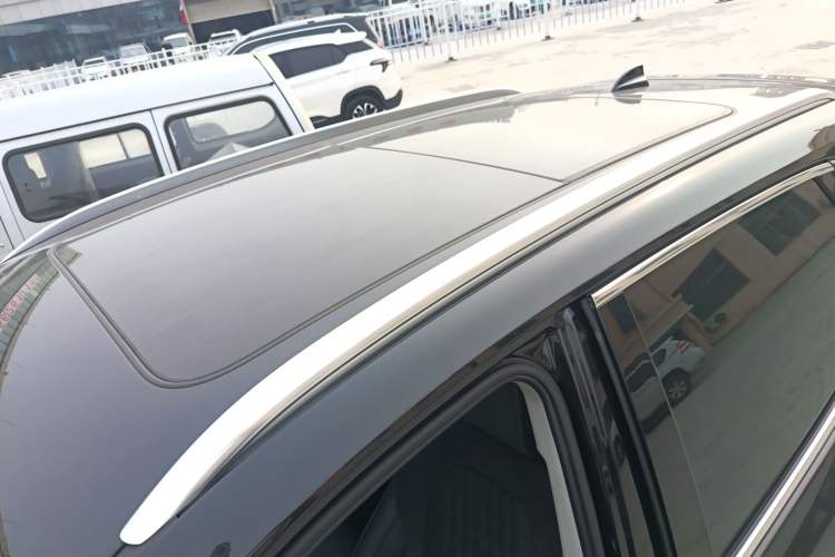 Used Hongqi HS5 2022 Revised Version 2.0T Smart Connect Flagship Edition
