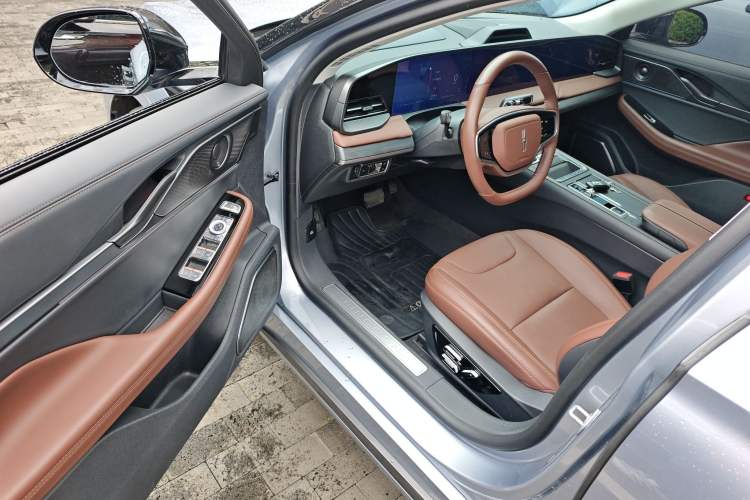 Used Lincoln Z 2025 2.0T Zunyi Hybrid Version
