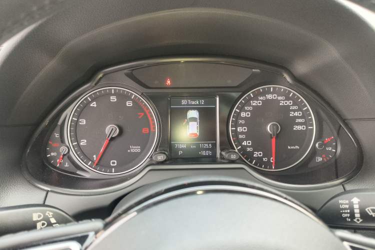 Used Audi Q5 2017 Plus 40 TFSI Technology Model
