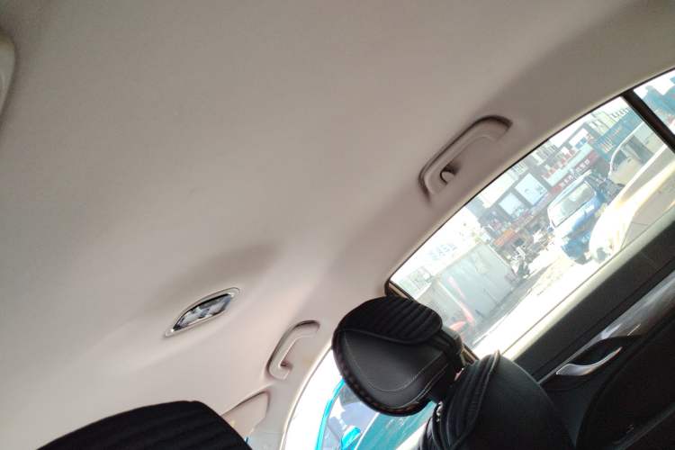 Used Geely Auto Emgrand 2019 Leading Edition 1.5L CVT Luxury Model China VI Standard Headliner