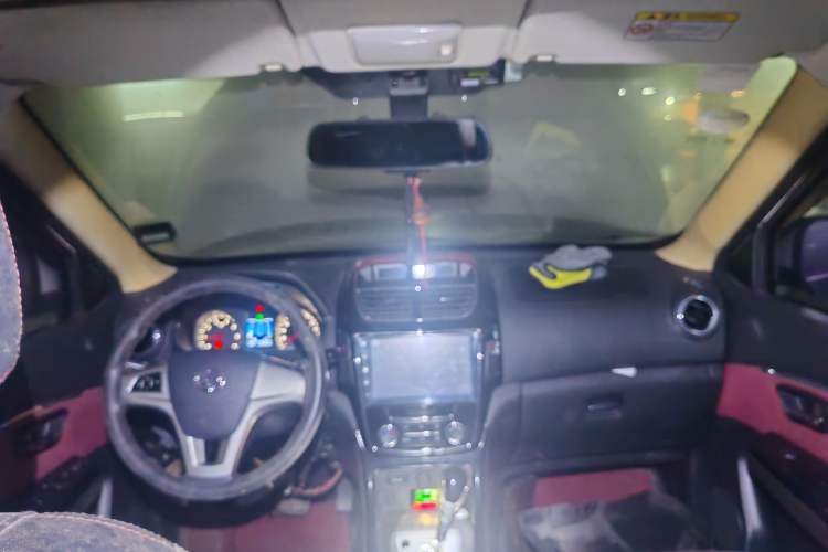 Used HYOSOW H2 2015 1.5L AMT Prestige Version BJ415C
