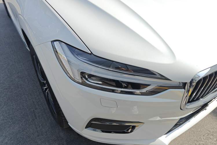 Used Volvo XC60 2018 T5 4x4 Zhiya Luxury Edition Right Front Headlight
