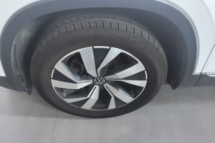 Used Volkswagen Tayron 2022 330TSI Two-Wheel Drive Luxury Smart Connectivity Version
