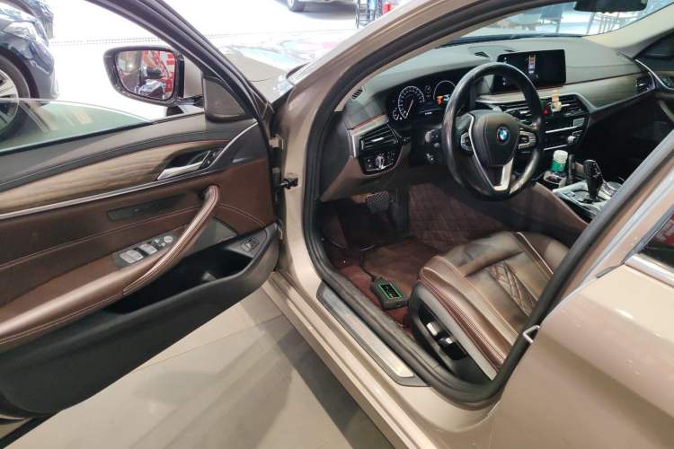 Used BMW 5 Series 2019 530Li Leading Model Luxury Package
