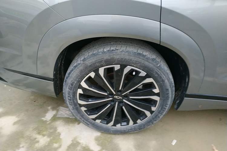 Used Chery Tiggo 9 2023 2.0T Dual-Clutch Two-Wheel Drive Luxury Edition 5 Seats