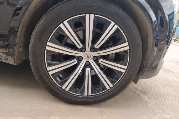 Used Volvo XC90 2022 B6 Zhiya Luxury 7-Seater Right Front Wheel Hub