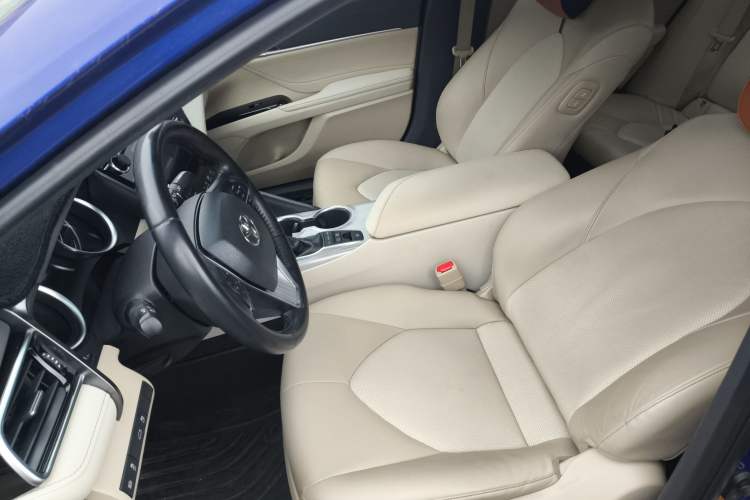 Used Toyota Camry 2018 Dual-Engine 2.5 HG Luxury Edition