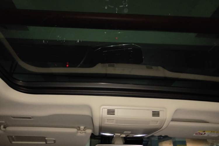 Used Volkswagen Tayron 2019 330TSI Two-Wheel Drive Luxury Model China VI Standard Headliner