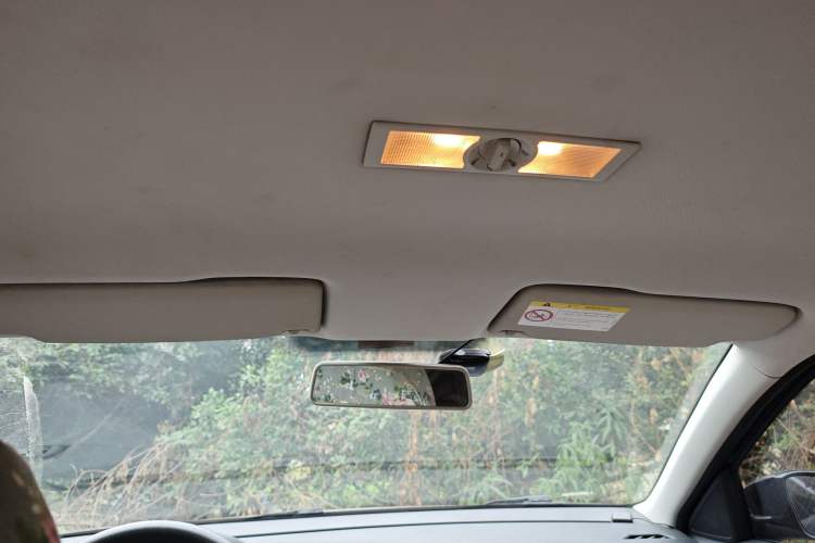 Used Volkswagen Lavida 2013 Revised Classic 1.6L Automatic Fashion Edition
