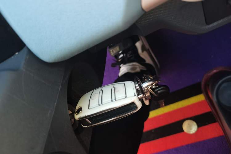 Used Chery QQ Ice Cream 2024 Edition Youth Version 205km Sundae Vehicle Key