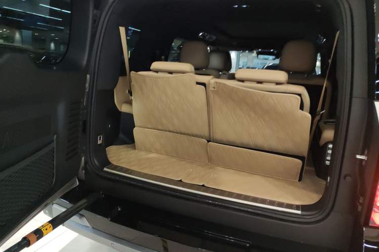 Used Formula Leopard Leopard 8 2025 Smart & Brave Flagship Edition 6 Seats