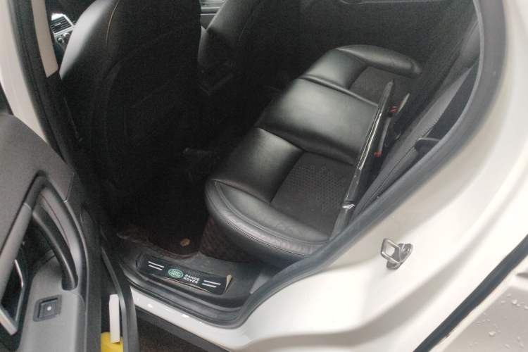 Used Land Rover Discovery Sport 2019 240 PS PURE Edition China V Standard