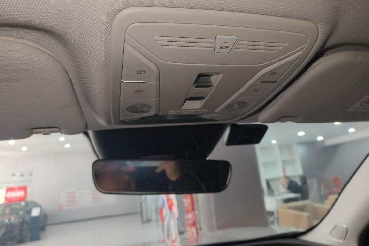 Used Hongqi HS5 2019 2.0T Smart Connect Flagship All-Wheel-Drive Version Headliner