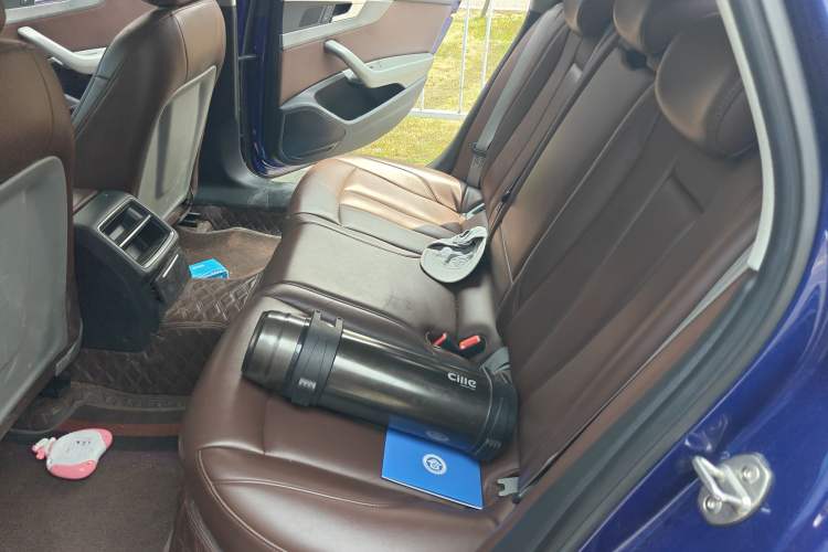 Used Audi A4L 2019 40 TFSI Ambition China VI
