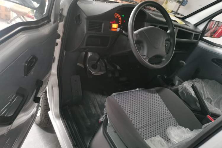 Used Wuling Zhiguang 2023 1.5L Practical Version 5/7 Seats