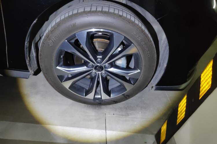 Used Toyota Granvia 2023 2.5L Hybrid Prestige PLUS Edition