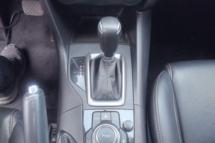 Used Mazda Mazda 3 Axela 2017 Sedan 1.5L Automatic Comfort Model Emission Standard China V
