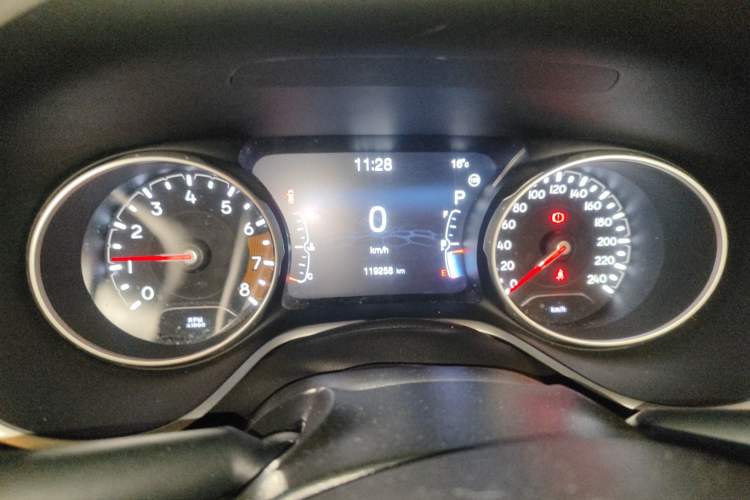 Used Jeep Compass 2017 200T Automatic Family Edition
