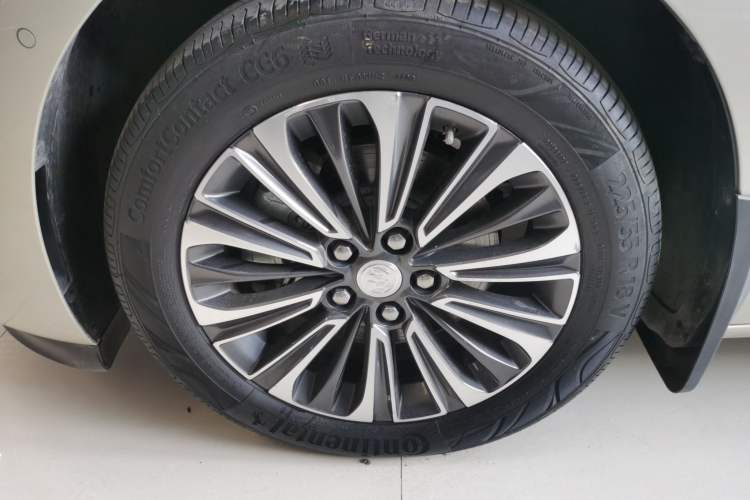 Used Buick GL8 2020 ES Land Cruiser 653T Luxury Model
