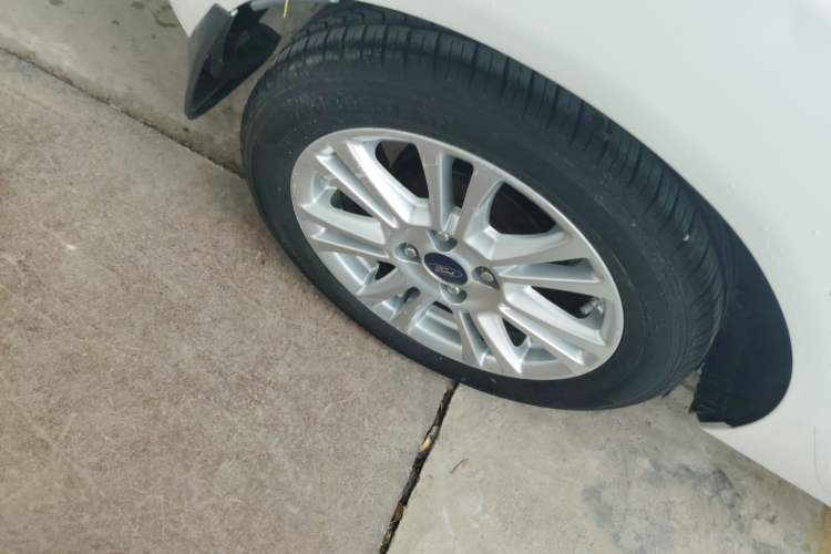 Used Ford Fiesta 2013 Hatchback 1.5L Automatic Fashion Edition