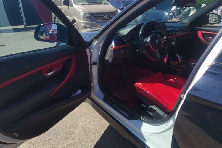 Used BMW 3 Series 2019 320i M Sport Package
