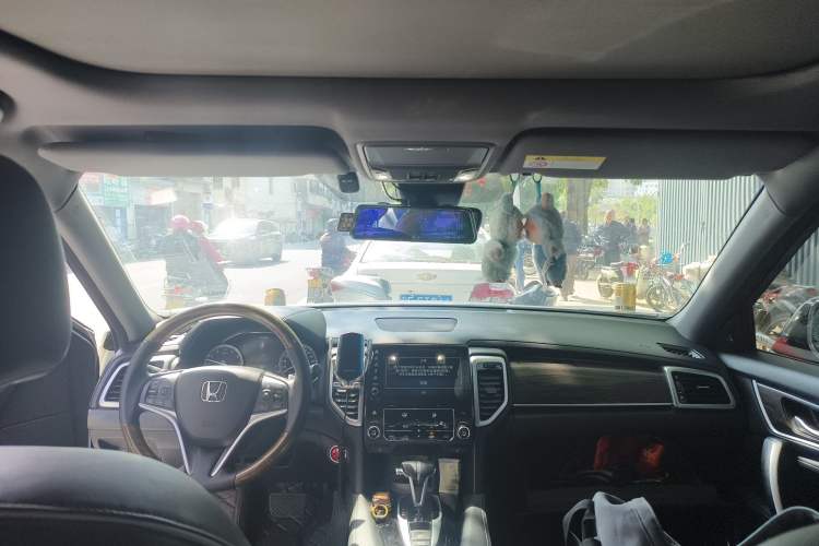 Used Honda UR-V 2017 240TURBO Two-Wheel Drive Luxury Edition China V