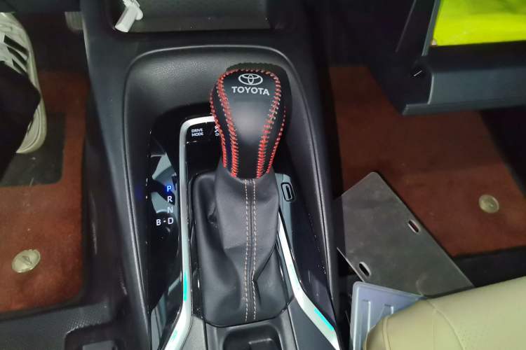 Used Toyota Levin 2024 Smart Electric Hybrid Dual-Engine 1.8L Luxury Edition