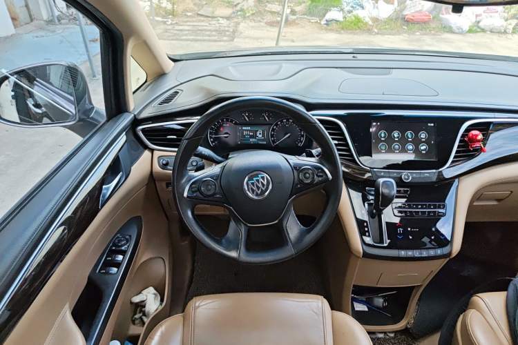 Used Buick GL8 2017 ES 28T Luxury Model China V Standard
