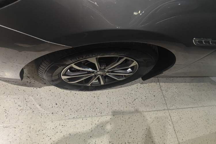 Used BYD Qin PLUS 2024 HONOR Edition DM-i 55KM Leading Model
