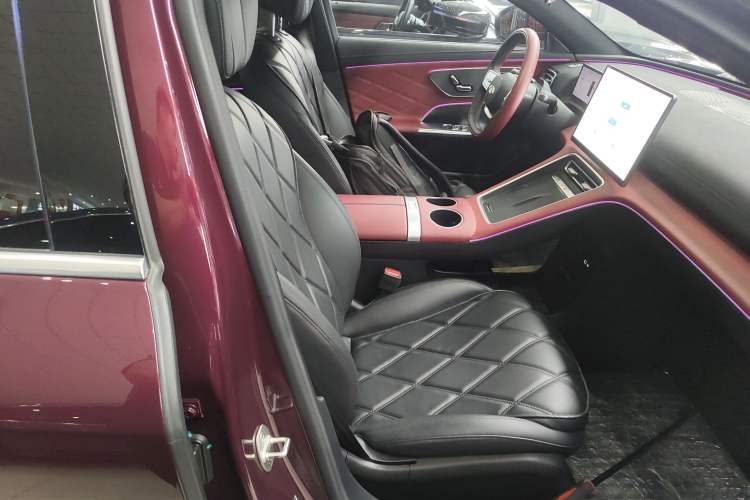 Used Chery Fengyun Fulwin A9L 2025 Model, Four-Wheel Drive High-Energy Peak Edition Right Front Seat