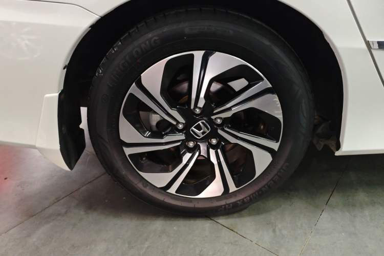 Used Honda Crider 2016 1.8L CVT Luxury Edition
