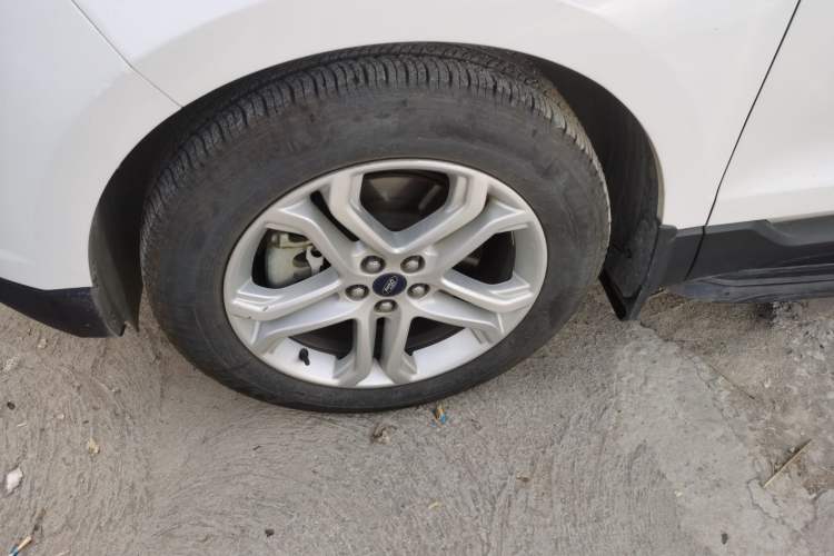 Used Ford Edge 2018 EcoBoost 245 Two-Wheel-Drive Titanium 7-Seater China VI Standard