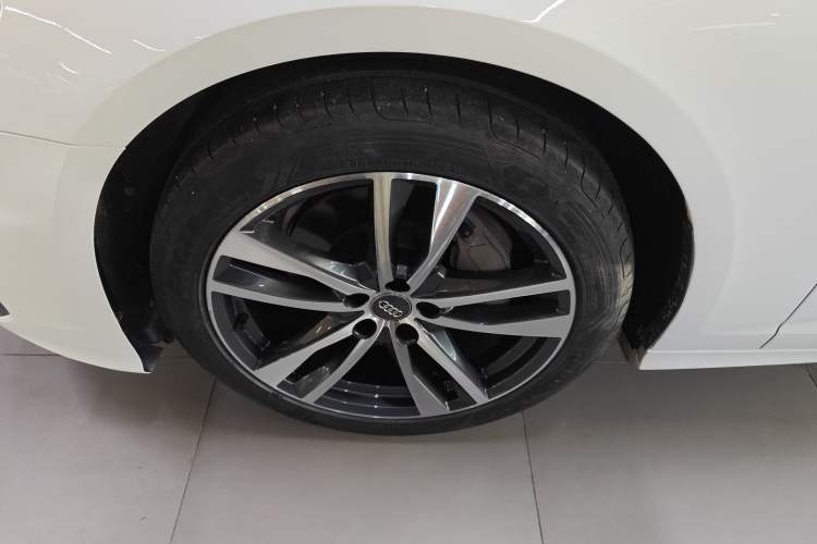 Used Audi A6L 2020 40 TFSI Luxury Dynamic Edition Left Front Wheel Hub