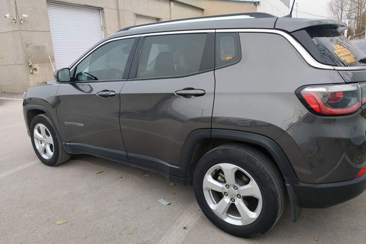 Used Jeep Compass 2017 200T Automatic Family Edition