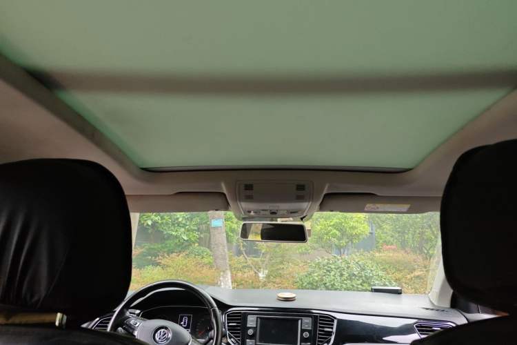 Used Volkswagen T-ROC 2018 280TSI DSG Two-Wheel-Drive Comfort Version China V Standard Headliner