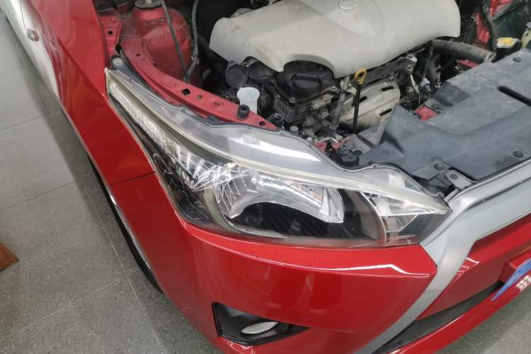 Used Toyota YARiS L Zhi Xuan 2015 1.5G Automatic Xuan Dong Sunroof Special Edition Right Front Headlight