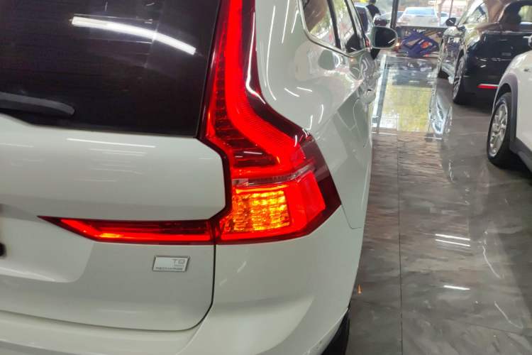 Used Volvo XC60 New Energy 2021 T8 e-Drive Hybrid Luxury Edition
