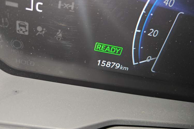 Used Toyota Prado 2024 2.4T Cross-Border BX Edition 5 Seats Odometer Close Up