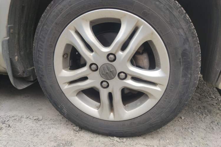 Used Everus S1 2012 1.3L Manual Comfort Edition Right Front Wheel Hub