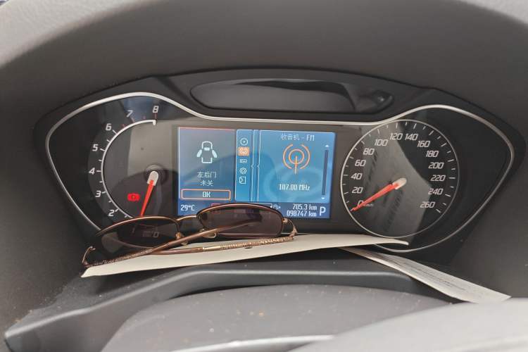 Used Ford Mondeo 2011 2.0L GTDi 200 Fashion Edition Instrument Cluster