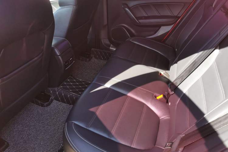 Used MG 6 2017 20T Manual Luxury Smart Connect Version China V Standard