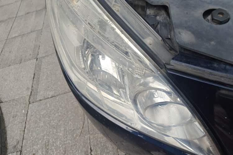 Used Buick GL8 2011 2.4L CT Luxury Business Comfort Edition Right Front Headlight