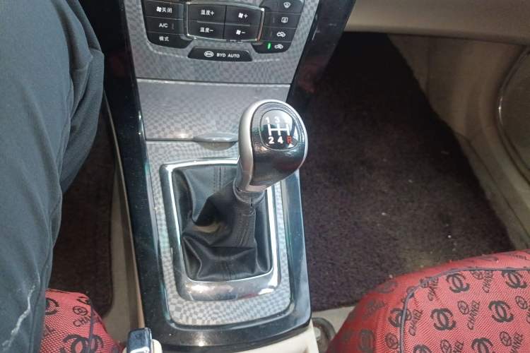 Used BYD Surui 2012 1.5L Manual Luxury Version