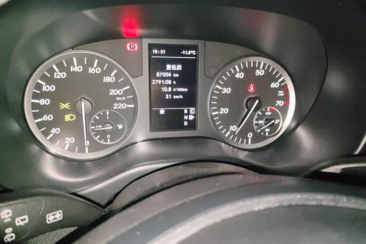 Used Mercedes-Benz Vito 2018 2.0T Business Version China V Emission Standard