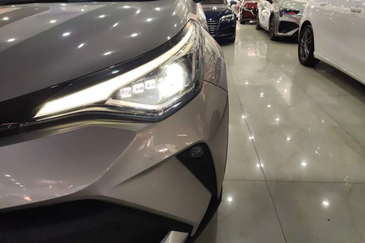 Used Toyota C-HR 2023 2.0L Luxury Edition

